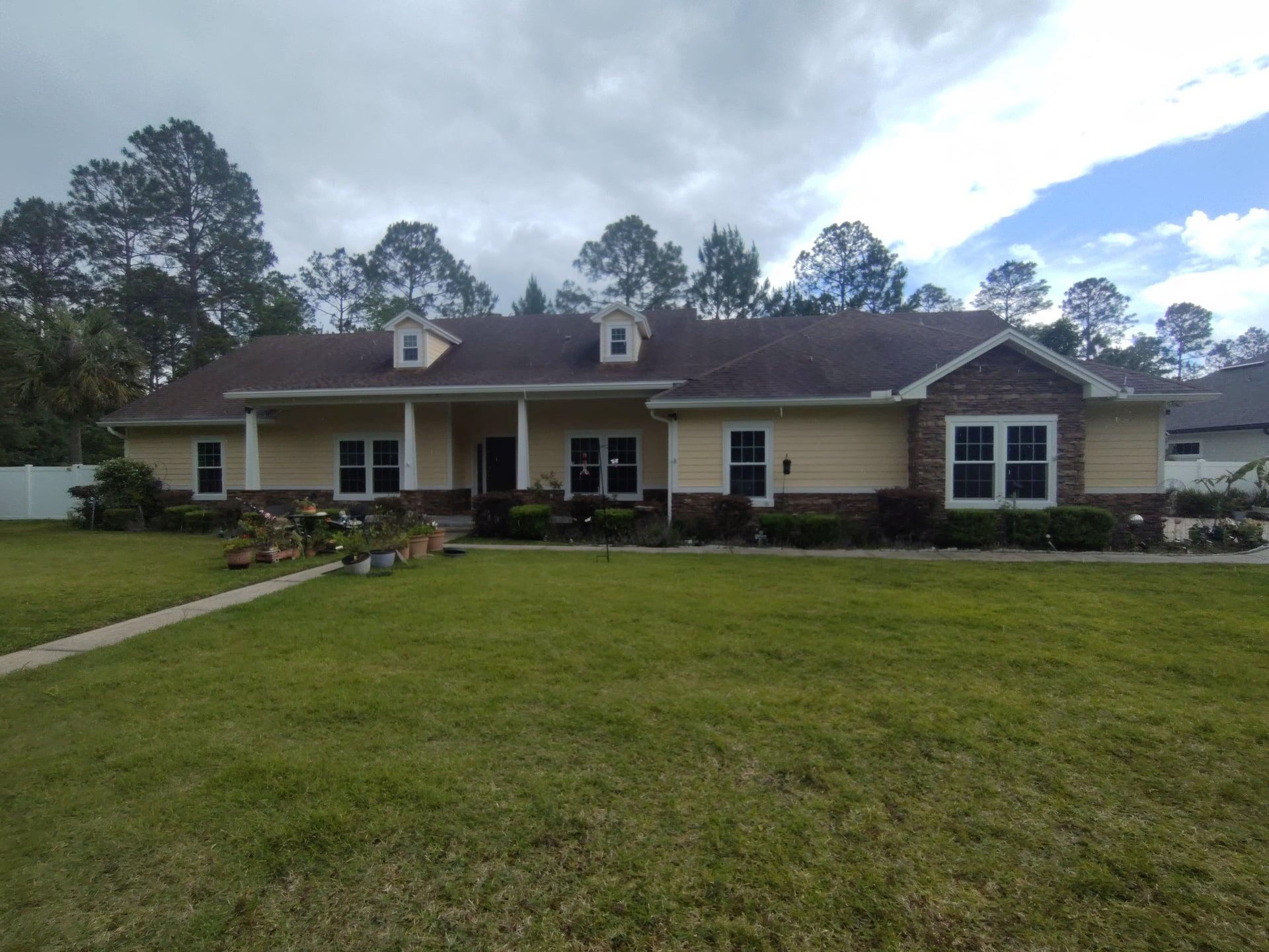 Completed house painting project in Jacksonville